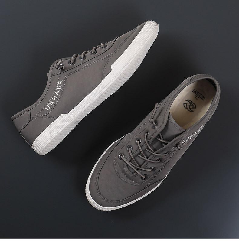 New breathable canvas shoes