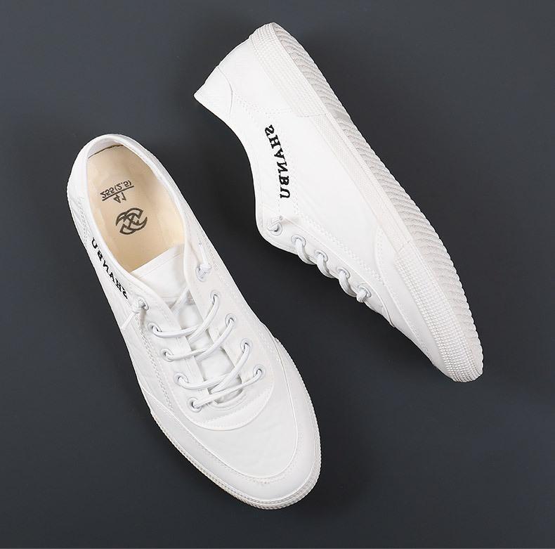 New breathable canvas shoes